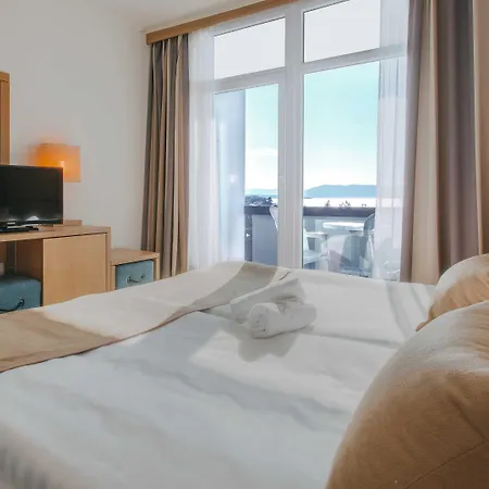 Magal Maradiso By Aminess Nijvice